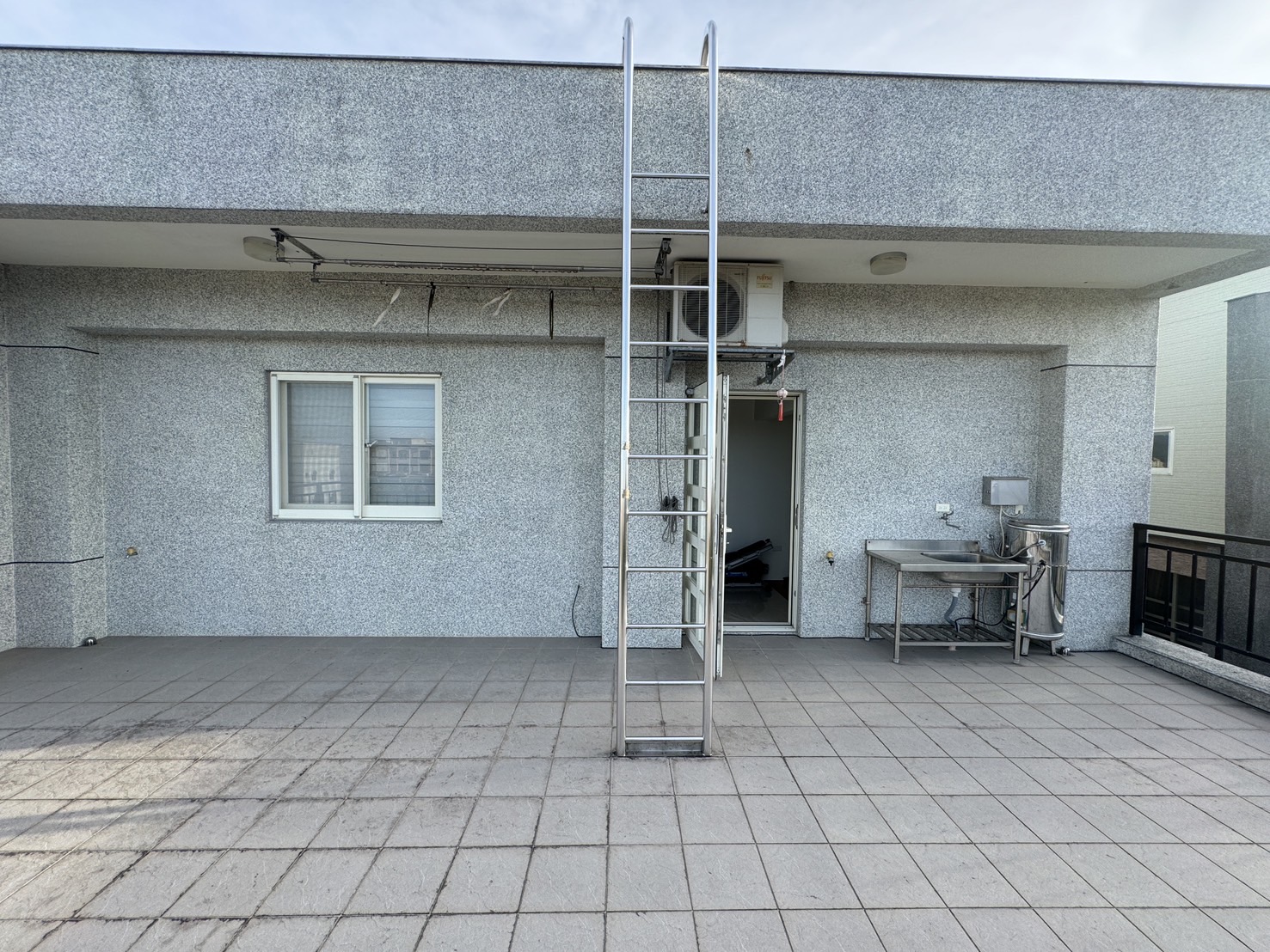 永慶許書豪★近羅東市區清溝夜市免整理美農舍